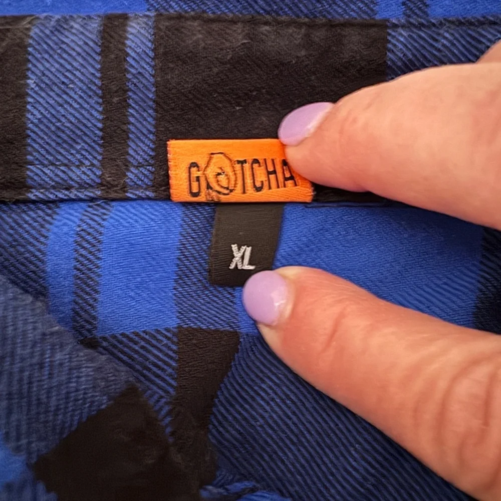 Blue and Black Plaid Men's Shirt throtl brand size‎ XL button down casual cozy - Picture 6 of 9